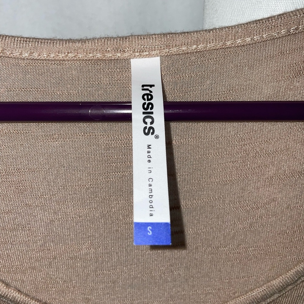 Basic tee - Picture 2 of 2